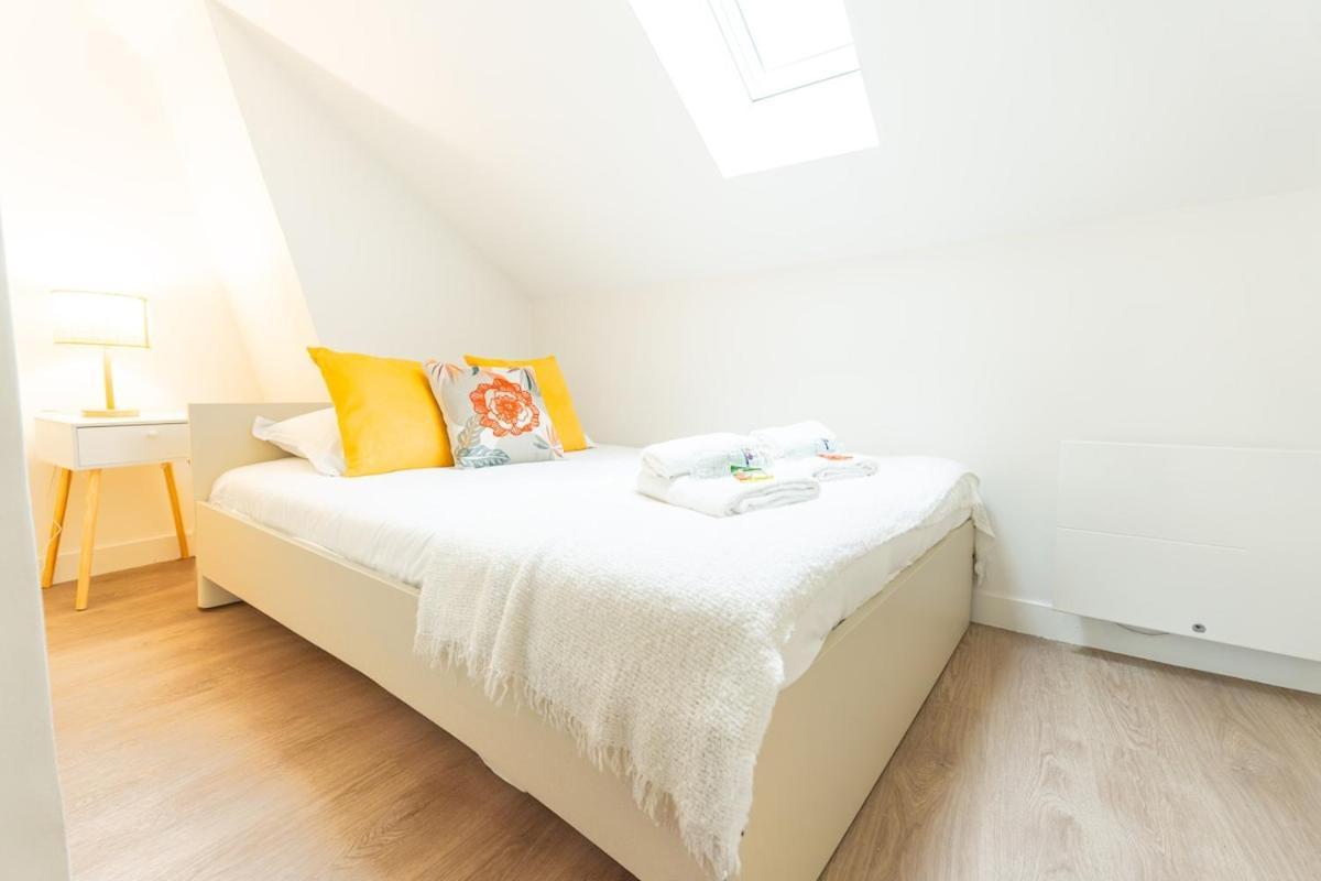 Duplex Confortable En Centre Avec 2 Chambres Châlons-en-Champagne Kültér fotó