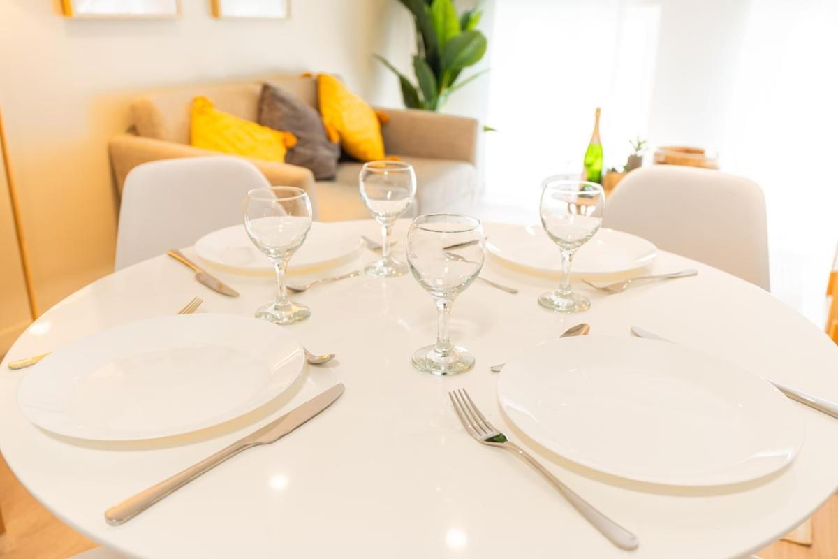Duplex Confortable En Centre Avec 2 Chambres Châlons-en-Champagne Kültér fotó