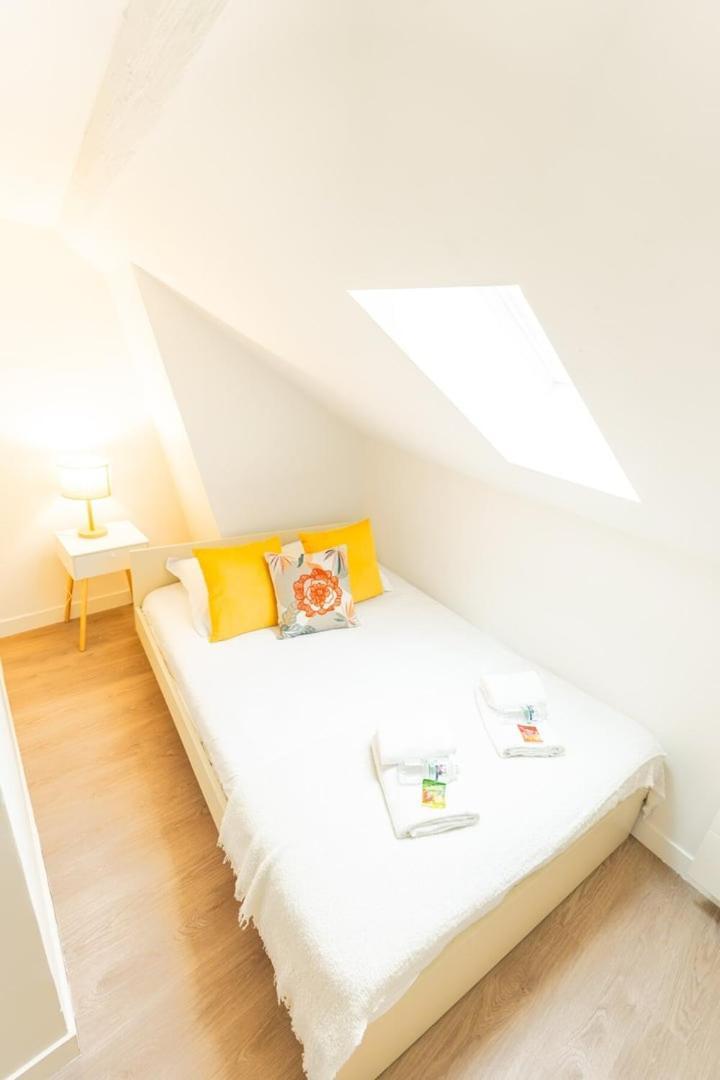 Duplex Confortable En Centre Avec 2 Chambres Châlons-en-Champagne Kültér fotó